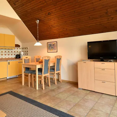 Appartement Am Waldrand - Fuer 4 Personen Mit Balkon - Deck Neustadt in Holstein